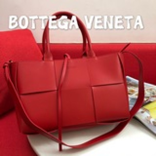 火遍全球的Bottega VenetaMarie一款博主的圖被種草 實物質感真的