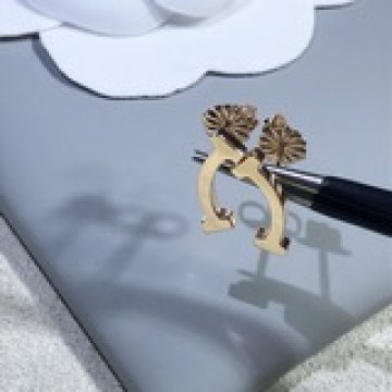 Tiff 蒂芙尼 專櫃 雙T 光面 耳釘 1?1重工 以笑臉最強的靈感設計，微笑