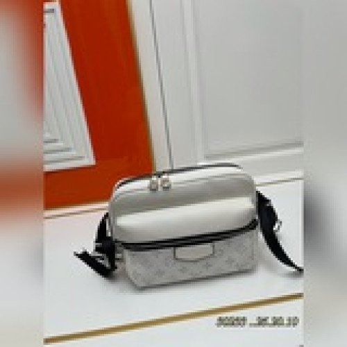 m30233 m30241 m30243  43845 outdoor 郵差包内