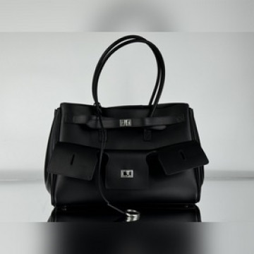 Balenciaga Bel Air 黑銀 Bel-Air 以極具分量感的大包型