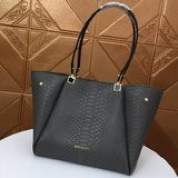 超潮百搭寶格麗(BVLGARI）180231購物袋，牛皮蟒蛇紋，單肩、手提均可！