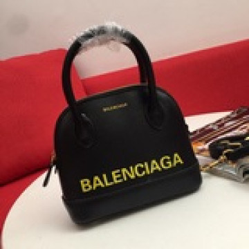 Balenciaga巴黎世家 新款貝殼包出貨啦2023秋冬火爆款-日常搭配休閑風