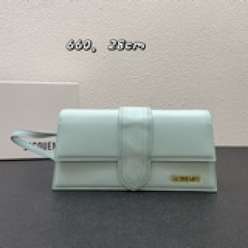 jacquemus  新款單肩包ins上真的火炸掉的小衆品牌 設計感的新包型