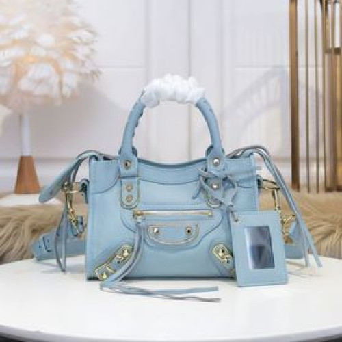 Balenciaga 巴黎x家 原單品質 經典代表作機車包，好美又耐看-原版山羊