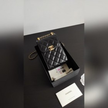 進口油臘小牛皮Chanel 全網最高品質！ 2021最新 手機包【城堡小金珠系列