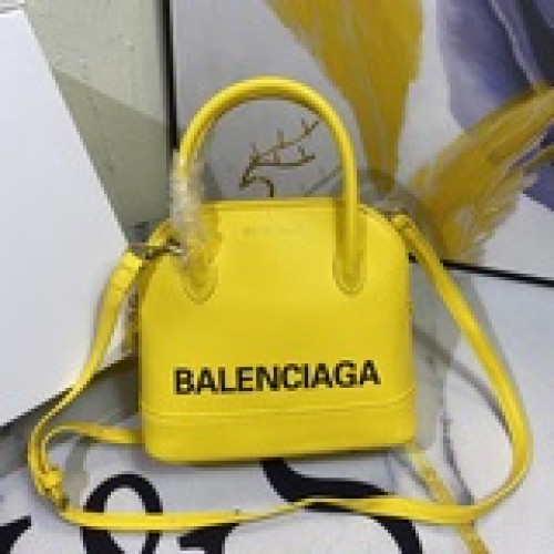 Balenciaga巴黎世家 新款貝殼包出貨啦2023秋冬火爆款-日常搭配休閑風