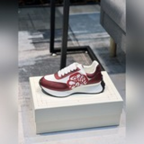 Alexander McQUEEN正品爆拆 1：1頂級麥昆原版皮料白色進口絲綢皮