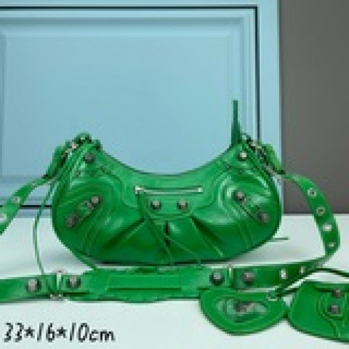Balenciag Le Cagole半月牙腋下包斜挎包緻敬經典機車包系列重磅