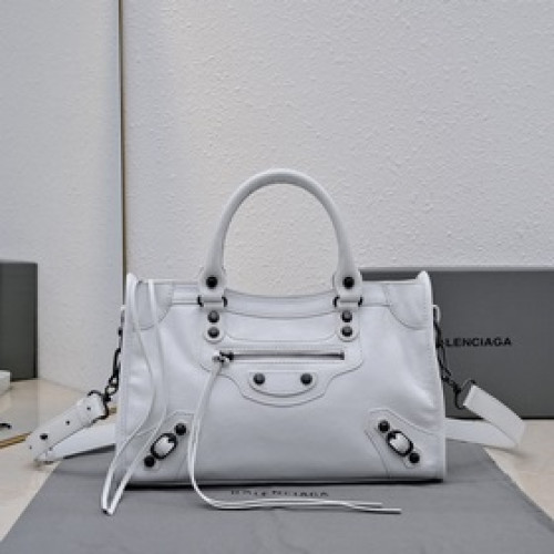 2026Balenciaga款機車包經典系列重現，時尚潮流，比舊版更簡潔大方，輕