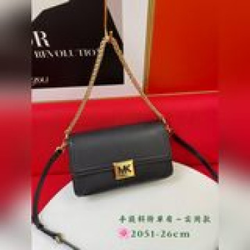 【全皮配盒子】  MK秋冬季節新品來襲，雙肩帶，可腋下背可斜挎，大衆又大氣，永不