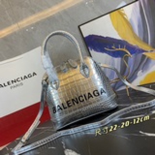 鳄魚紋 Balenciaga巴黎世家 新款貝殼包出貨啦2023秋冬火爆款-日常搭