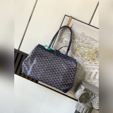 Bellechasse Biaude 小號包(敞篷包)是開口式手提包的結構化替代