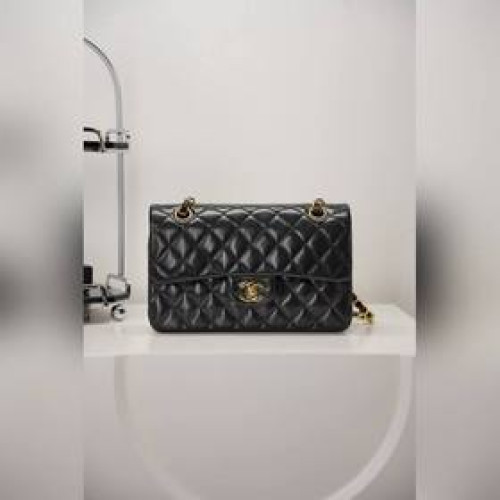 頂級進口原廠皮 所見即所得！  Classic Flap 經典口蓋包 黑羊金