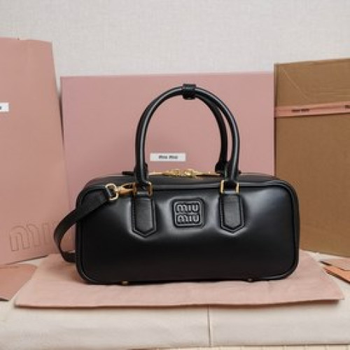 NFC 芯片版 保齡球第三代原廠皮：5BB148，Miu家新款保齡球包包，官網主