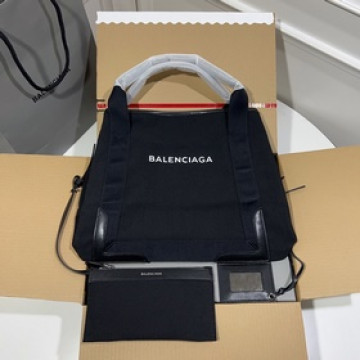 【巴黎世家】  實物實拍。黑色一行字母BALENCIAGA 17春夏新款 NAV