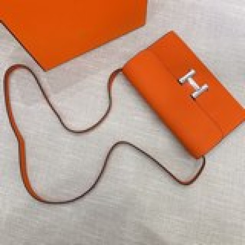 最新款 H家進口原版牛皮 到貨 全牛皮 裡外全皮 斜背手拿 萬能的 到貨[微笑]