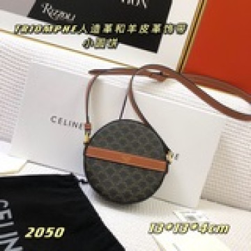 新品Celine TRIOMPHE人造革和羊皮革飾帶小圓餅 人造革/羊皮革 斜