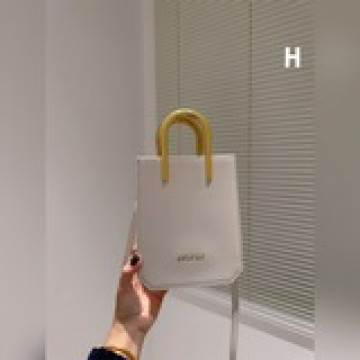 寶格麗Bvlgari新品琴譜蛇手腕包 超大牌的一款高級感滿滿 配禮盒尺寸1