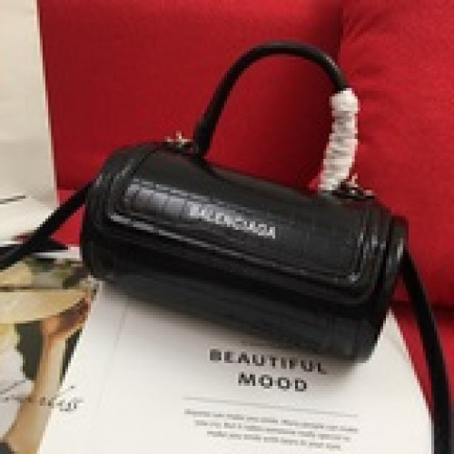 B家新品實拍 巴黎世家balenciaga 2023新款 圓筒包 最新走秀款來啦