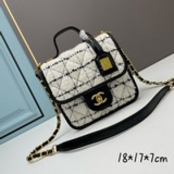 進口方格羊毛呢料  Chanel C小方包毛呢鍊條手提包 2023将時裝秀材質融