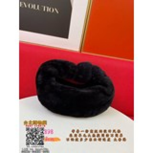 新款mini #最新設計打結tote包還保留了BV一直原有的編織元素的同