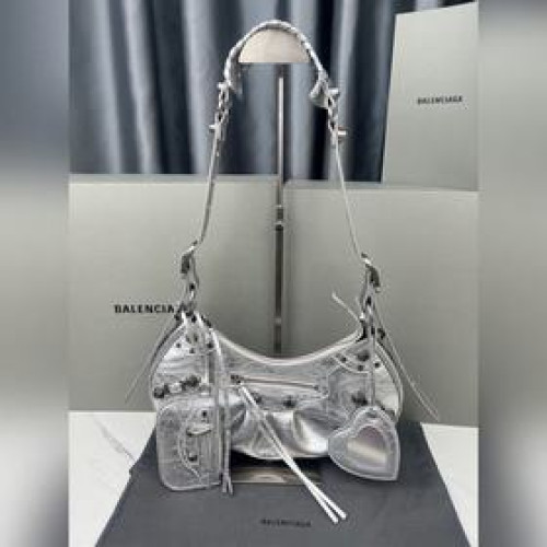 升級版本大號balenciaga Le Cagole 半月牙腋下包/斜挎包
