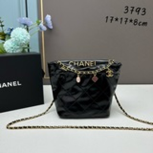 配盒子小香家 22bag 迷你垃圾袋也太好看了點!寶石瑪瑙配飾！好美好美，