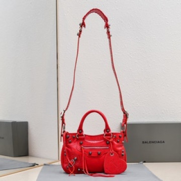 正品級  balenciaga巴黎世家最新款Neo cagole機車包出貨啦！