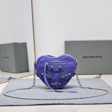 BALENCIA新款Le Cagole Heart 愛心包 心形包 可愛又酷 搭