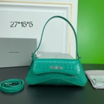 ＜平紋黑色＞小號Balenciagα XX系列腋下包 很有設計感的包型 流暢