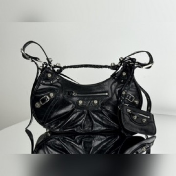 油蠟黑，銀扣 S號 Balenciag Le Cagole半月牙腋下包餃子包