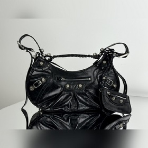 油蠟黑，銀扣 S號 Balenciag Le Cagole半月牙腋下包餃子包