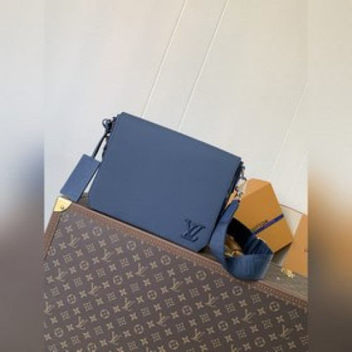 M57080黑色 M21363藍色 22505瀝青灰 23709藏青色 頂級原單