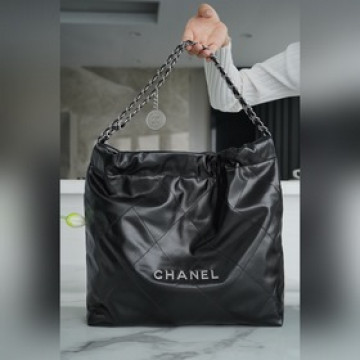 頂級進口原廠皮 所見即所得！  CHANEL 22P春夏新款 22手袋 黑色銀