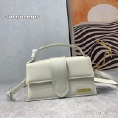 Jacquemus bamnino 新款斜挎包爆款單品來襲辣～小可愛真的太讨喜