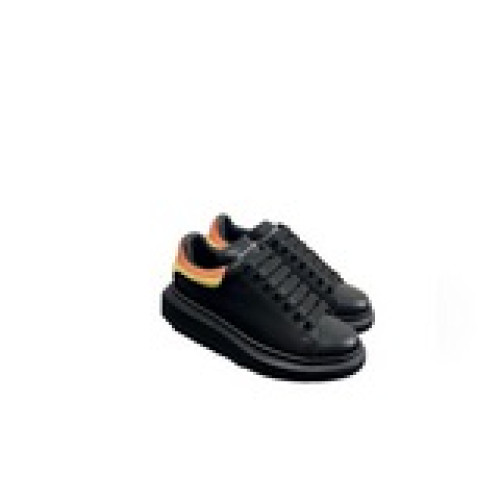 Alexander McQUEEN新款尾鑽芯片Size：女34-39男3