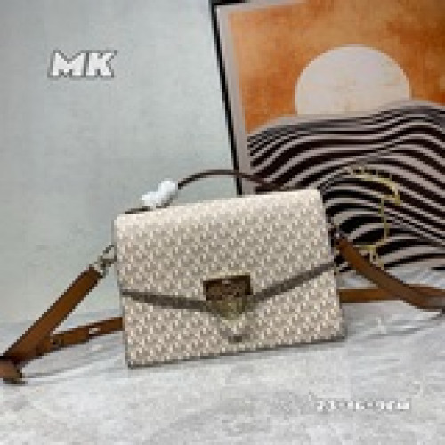 【原版皮高品質】Mk專櫃23秋冬新品，大衆化，超級百搭，超A品質，超級實用，全套