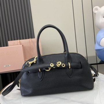 【新款】Miu家新品爆款保齡球包，釆用頂級複古植柔羊皮，複古磨砂感做舊金屬配件，