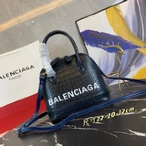 鳄魚紋 Balenciaga巴黎世家 新款貝殼包出貨啦2023秋冬火爆款-日常搭