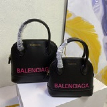 Balenciaga巴黎世家 新款貝殼包出貨啦2023秋冬火爆款-日常搭配休閑風