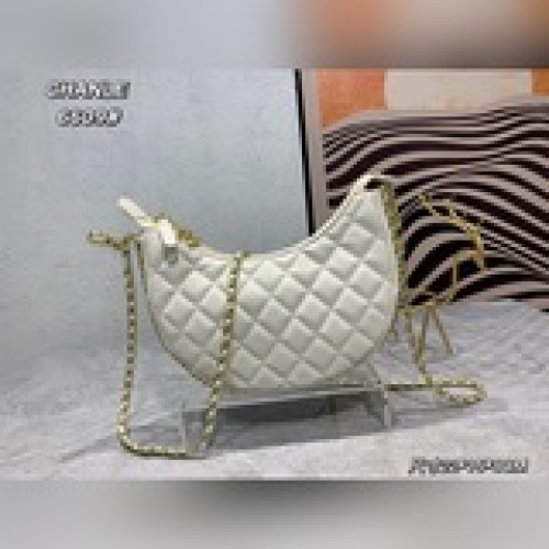 配盒子chanel 23p 月牙包香香 23p系列真的戳中心巴！這隻 cha
