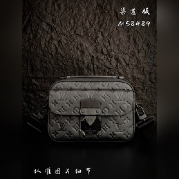 全鋼[MB特級原廠]M58489 本款 S Lock 郵差包由柔軟 Tauril