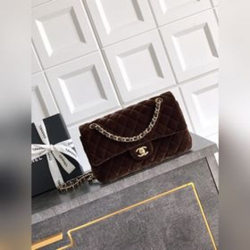 雙蓋包 棕絲絨Chanel 香奈兒絲絨包，菱格紋+複古配色，優雅到開挂在韓專櫃
