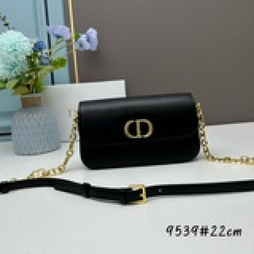 配盒子【原版品質】迪奧豆腐包 Dior BOBBY 新款複古包，複古牛皮的紋路，