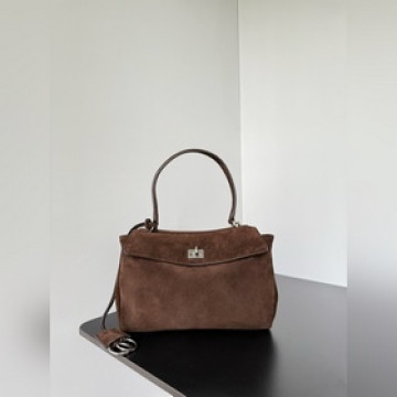 Balenciaga Rodeo 好不容易搶到的Rodeo！！！柔軟的大廓形包包