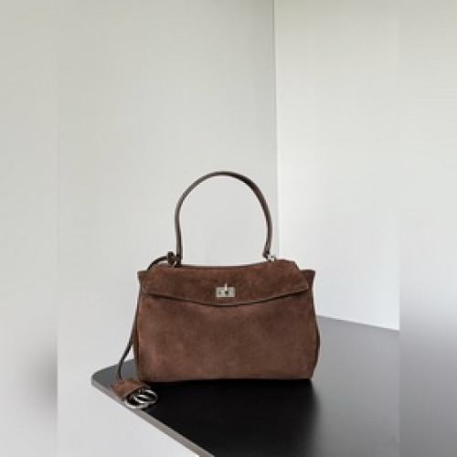 Balenciaga Rodeo 好不容易搶到的Rodeo！！！柔軟的大廓形包包
