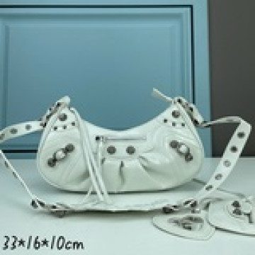 Balenciag Le Cagole半月牙腋下包斜挎包緻敬經典機車包系列重磅