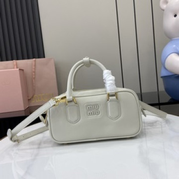 【新款】MIU MIU缪缪 焦糖保齡球上身效果！Miu Miu 女士Arcad