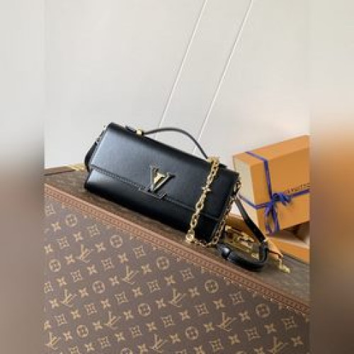 女款_頂級原單，變碼芯片M12143黑色 M12405紅色 M12265白色Wal