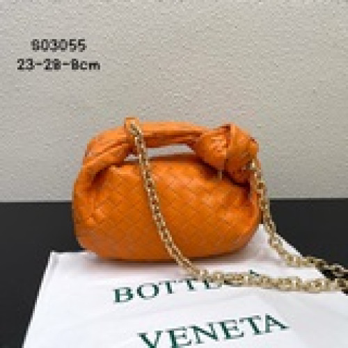 BV秋冬新款鍊條jodie。Bottega Venetal的Mini Jodi